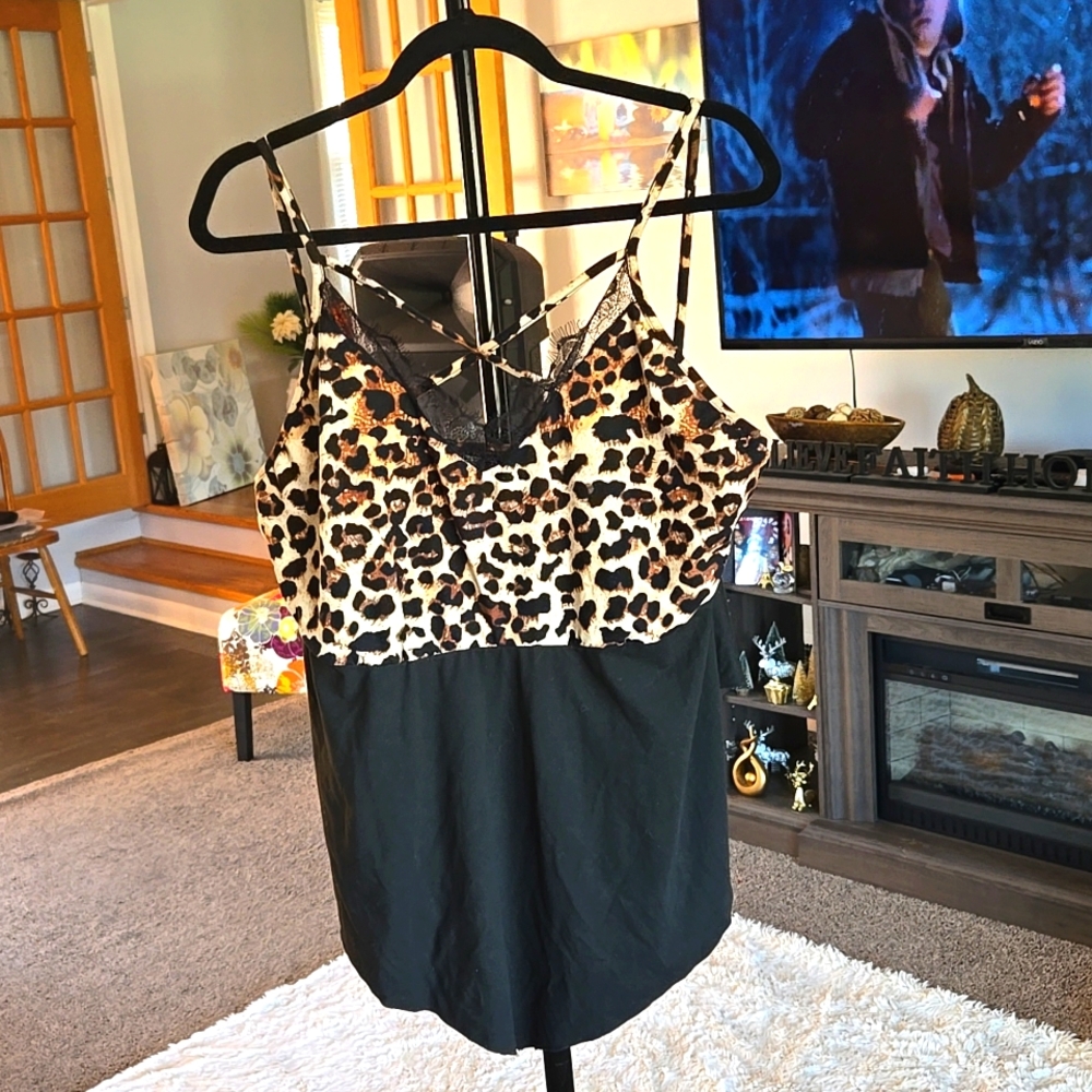SHEIN Spaghetti Strap Print Top🤎 SIZE 3X